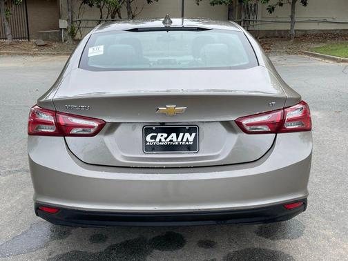 Mineral Gray Metallic 2022 Chevrolet Malibu FWD LT