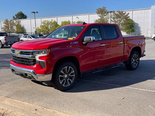 Red 2022 Chevrolet Silverado 1500 LT