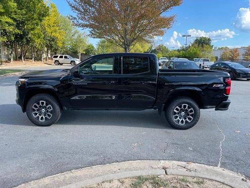 Black 2026 Chevrolet Colorado Z71
