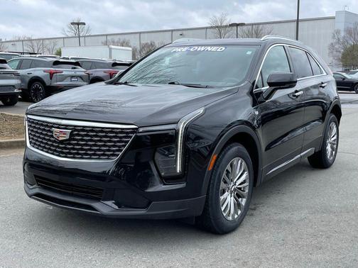 Stellar Black Metallic 2024 Cadillac XT4 Premium Luxury