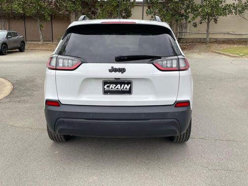Bright White Clearcoat 2020 Jeep Cherokee Altitude