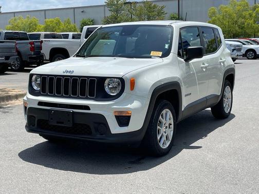 Alpine White Clearcoat 2023 Jeep Renegade Latitude