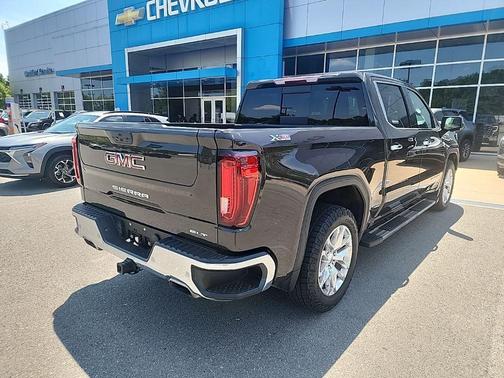 Brownstone Metallic 2021 GMC Sierra 1500 SLT