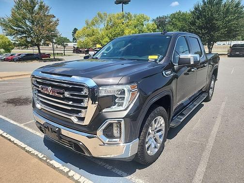 Brownstone Metallic 2021 GMC Sierra 1500 SLT