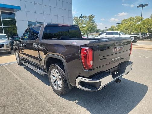 Brownstone Metallic 2021 GMC Sierra 1500 SLT