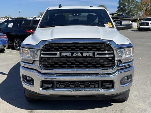 2022 RAM 2500 Big Horn Crew Cab 4x4 6'4' Box