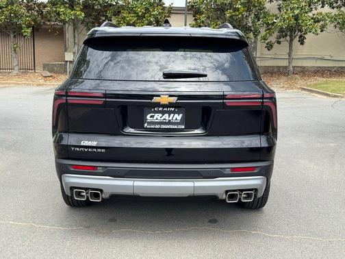 Black 2026 Chevrolet Traverse LT