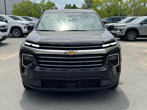Black 2026 Chevrolet Traverse LT