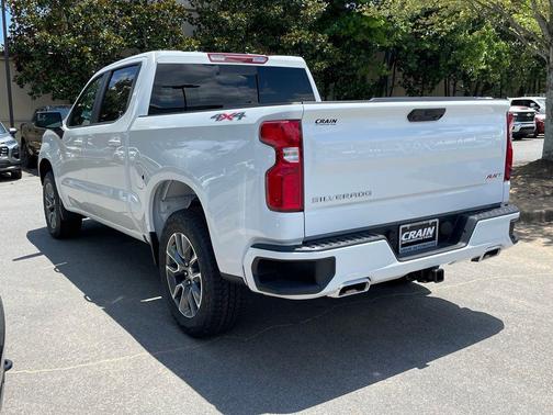 Summit White 2026 Chevrolet Silverado 1500 RST