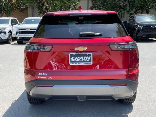 Radiant Red 2026 Chevrolet Equinox 1LT
