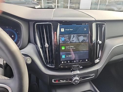 2023 Volvo XC60 B5 Core