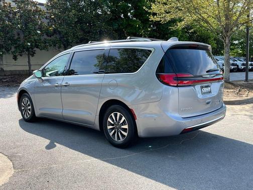 Billet Silver Metallic Clearcoat 2021 Chrysler Pacifica Hybrid Touring L