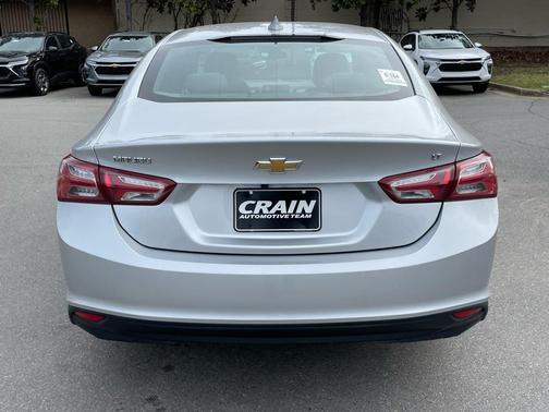2022 Chevrolet Malibu FWD LT