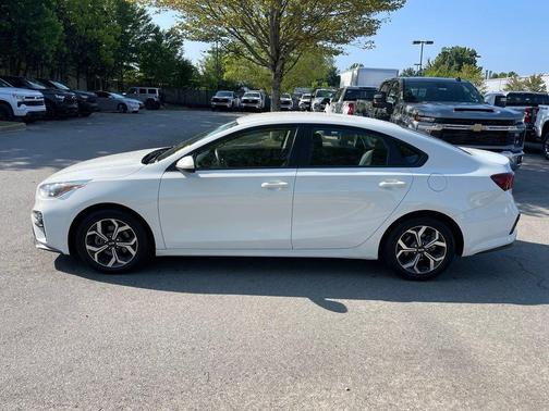 Clear White 2021 Kia Forte LXS