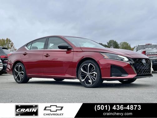 2023 Nissan Altima SR FWD