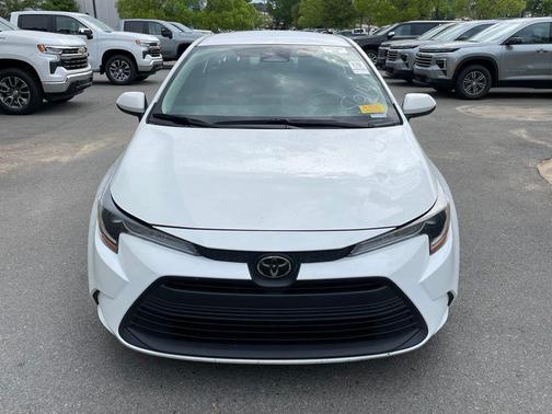 Wind Chill Pearl 2024 Toyota Corolla LE