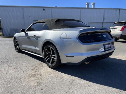 2022 Ford Mustang EcoBoost Premium