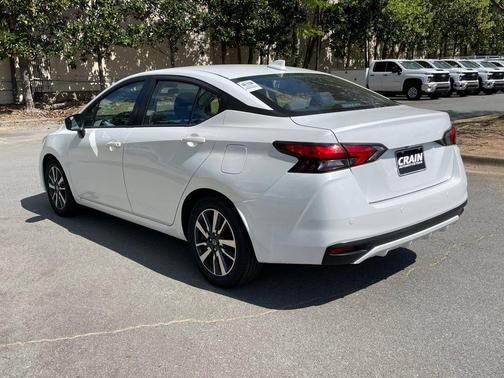 Aspen White Tricoat 2022 Nissan Versa 1.6 SV