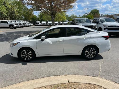 Aspen White Tricoat 2022 Nissan Versa 1.6 SV