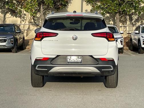 2022 Buick Encore GX Select