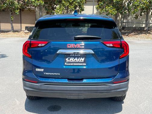 Blue Emerald Metallic 2020 GMC Terrain SLE