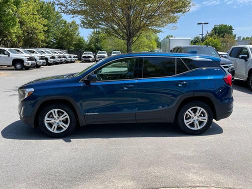 Blue Emerald Metallic 2020 GMC Terrain SLE