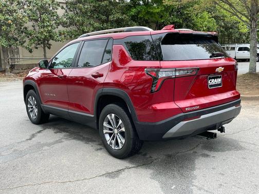 Radiant Red Tintcoat 2025 Chevrolet Equinox 1LT