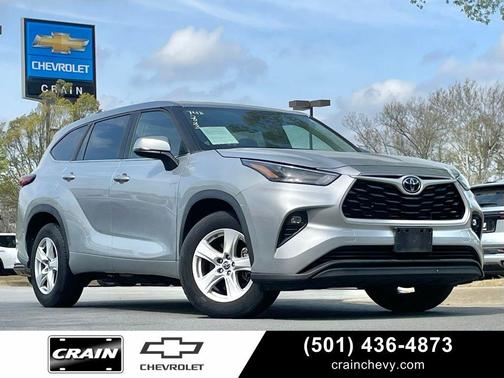 Celestial Silver Metallic 2023 Toyota Highlander LE