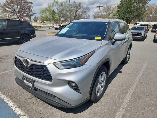Celestial Silver Metallic 2023 Toyota Highlander LE