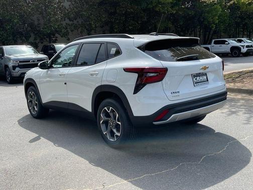 Summit White 2026 Chevrolet Trax LT