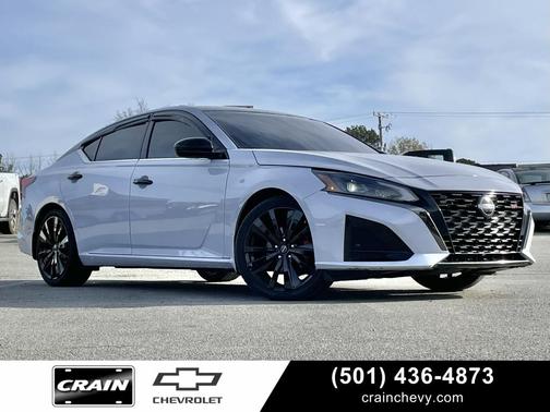 2023 Nissan Altima SR FWD
