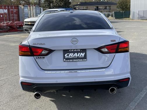 2023 Nissan Altima SR FWD