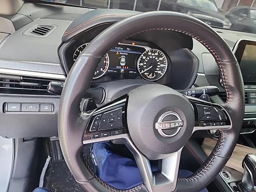 2023 Nissan Altima SR FWD