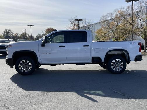 2026 Chevrolet Silverado 2500 Custom