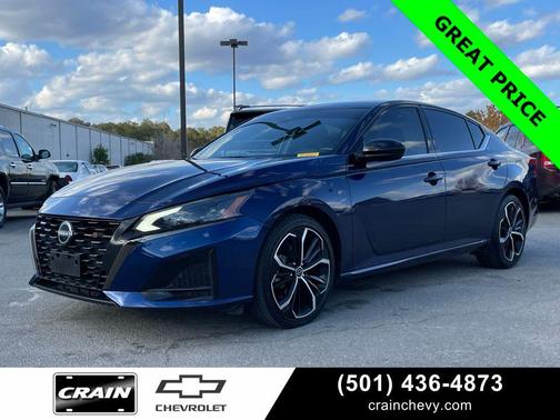 2023 Nissan Altima SR FWD