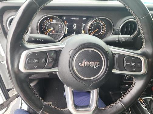 2022 Jeep Gladiator Overland