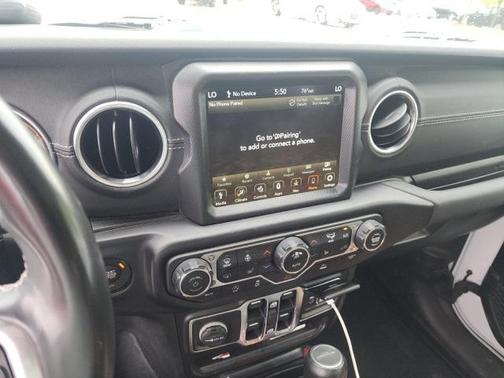 2022 Jeep Gladiator Overland