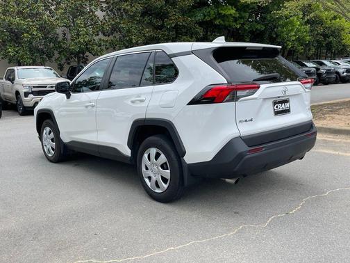 Ice 2025 Toyota RAV4 LE