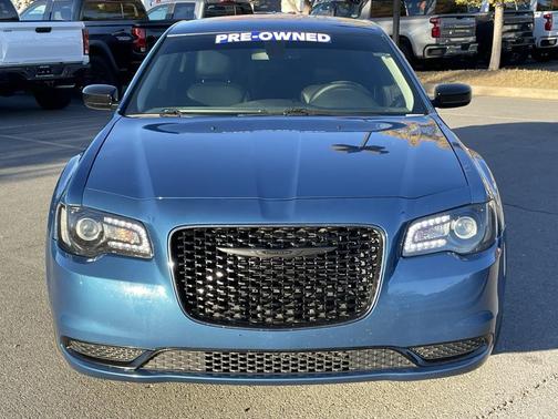 2022 Chrysler 300 Touring