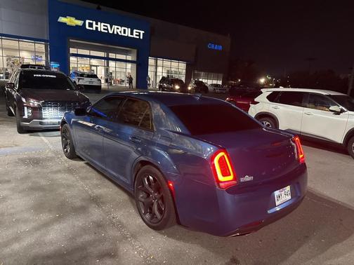 2022 Chrysler 300 Touring