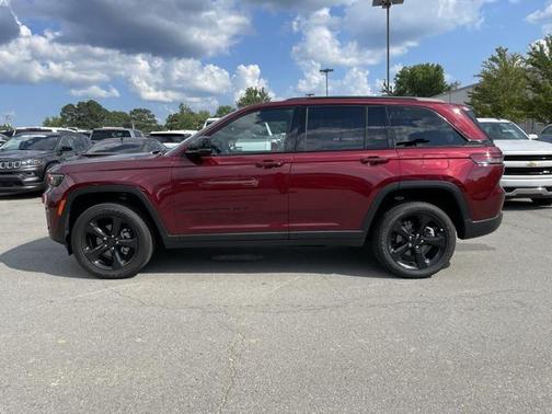 2024 Jeep Grand Cherokee Altitude