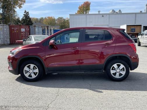 2022 Chevrolet Trax LS