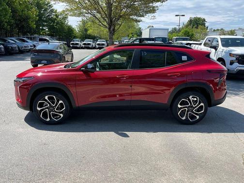 Red 2026 Chevrolet Trax FWD 2RS