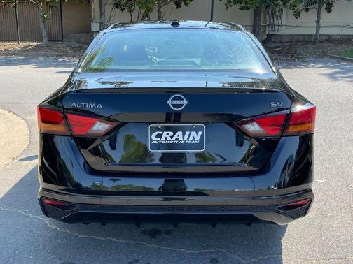 Super Black 2024 Nissan Altima 2.5 SV