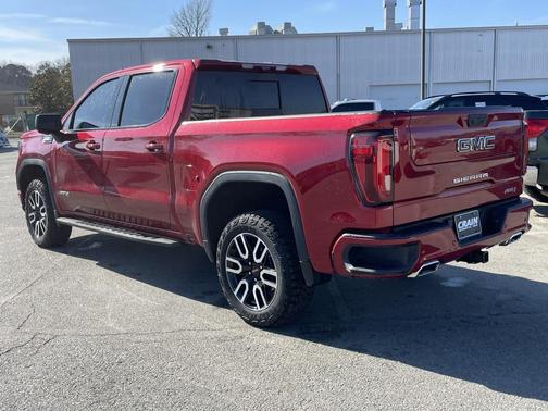 2024 GMC Sierra 1500 AT4