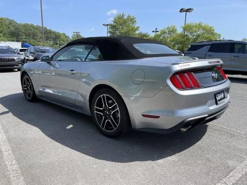 2022 Ford Mustang EcoBoost Premium
