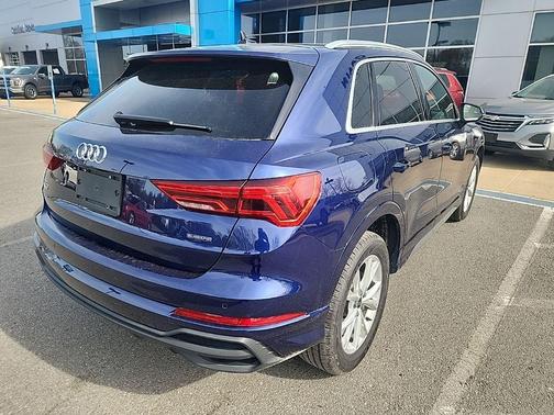 2024 Audi Q3 Premium 45 TFSI S line quattro Tiptronic
