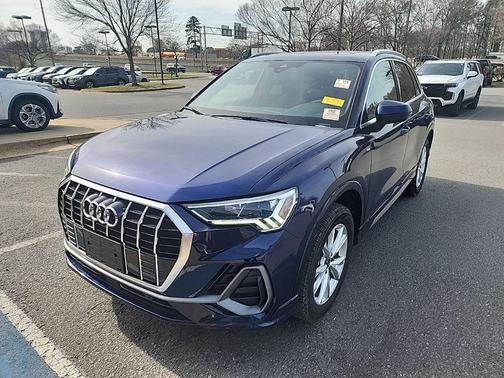 2024 Audi Q3 Premium 45 TFSI S line quattro Tiptronic