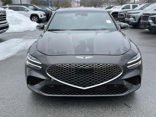 2022 Genesis G70 2.0T RWD