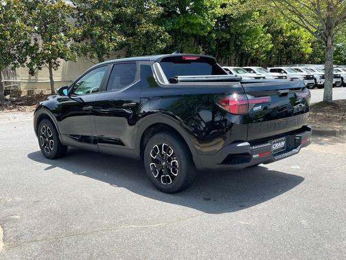 Phantom Black 2024 Hyundai SANTA CRUZ SEL